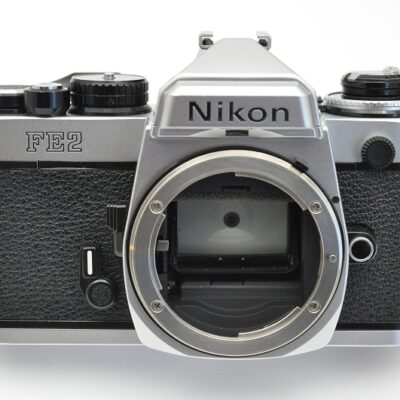 Nikon FE2 silber Zustand A/A+ Lichtdichtungen-Dämpfer-Okular neu