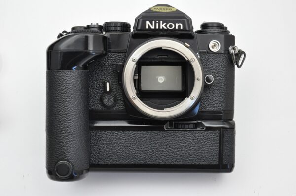 Nikon FE Kameraset und MD-11 - Zugabe 55mm Micro Nikkor 3.5 AI - TOP Kombination