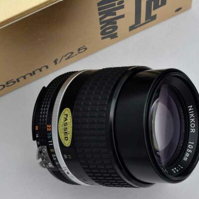 Nikon 105mm 2.5 AIS Die Legende herausragende Bildschärfe - in OVP