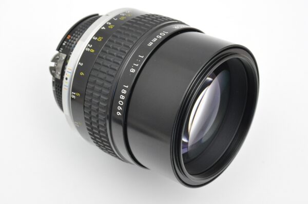 Nikon Nikkor 105mm 1.8 AIS keine Verzerrung, keine Vignettierung