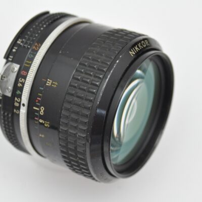 Nikon 35mm 2.0 AI - Vollmetallobjektiv - brilliante Schärfeleistung