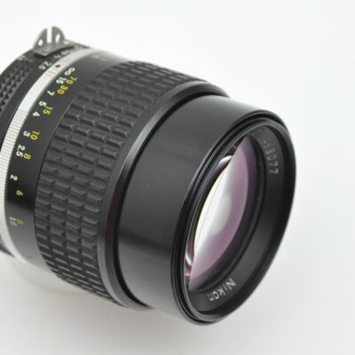 Nikon Nikkor 105mm 2.5 - AIS - die Bildschärfe unübertroffen