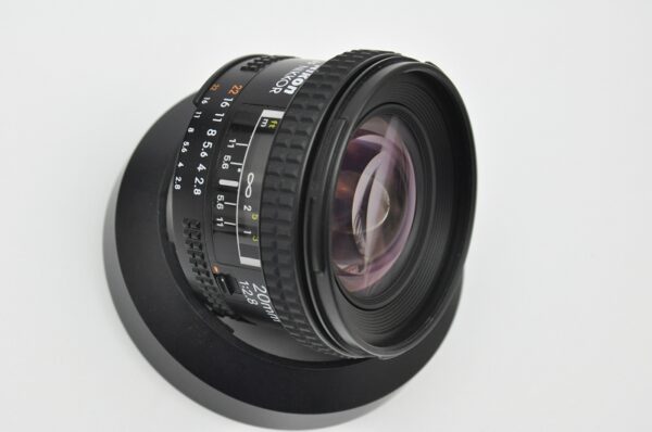 Nikon Nikkor AF 20mm 2.8 - herausragende Schärfeleistung