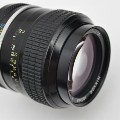 Nikon Nikkor Auto 105mm 2.5 NonAI - Non-Ai Objektive können manuell an den Z-Kameras genutzt werden