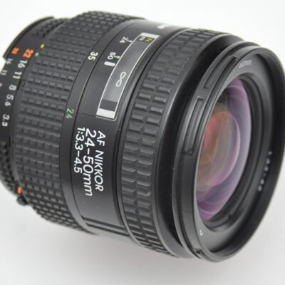 Nikon AF Zoom 24-50mm - sehr wertig, leicht und sehr kompakt